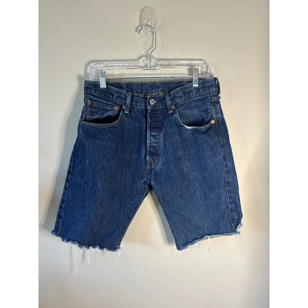Levis 501 Original Fit Denim Bermuda Cutoff Mens 32 Dark Wash Blue Raw Hem
